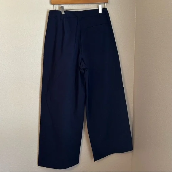 NWT, Old Navy Women’s Extra High-Rise Super Wide-Leg Pleated Navy Pants, Size 6 - Picture 5 of 9